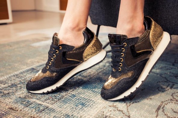 kristina-salinovic-odlicno-nosi-omiljene-celebrity-tenisice