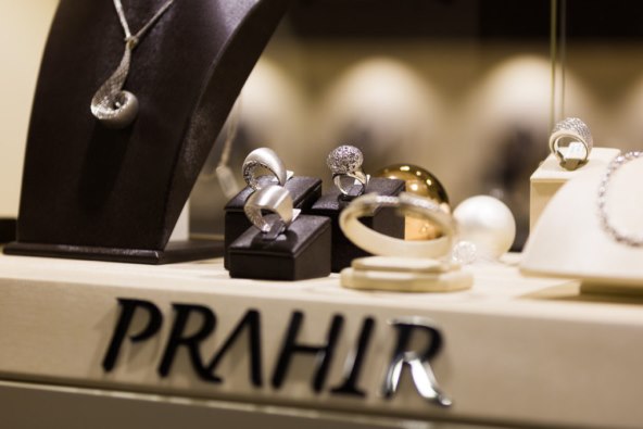 dvadeseta-godisnjica-zlatarnice-prahir-obiljezena-otvorenjem-poslovnice-u-avenue-mallu