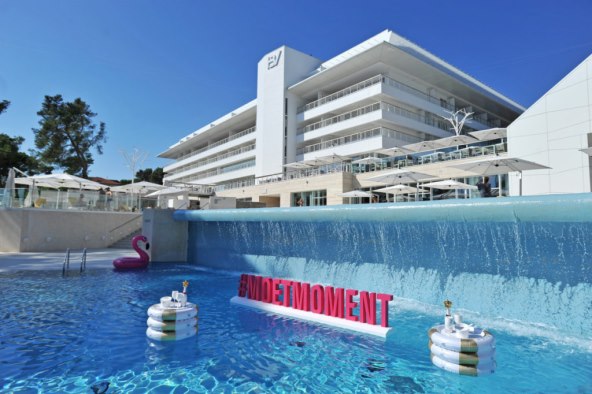 u-malom-losinju-ekskluzivno-predstavljen-sampanjac-moet-ice-imperial-rose