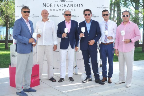 u-malom-losinju-ekskluzivno-predstavljen-sampanjac-moet-ice-imperial-rose