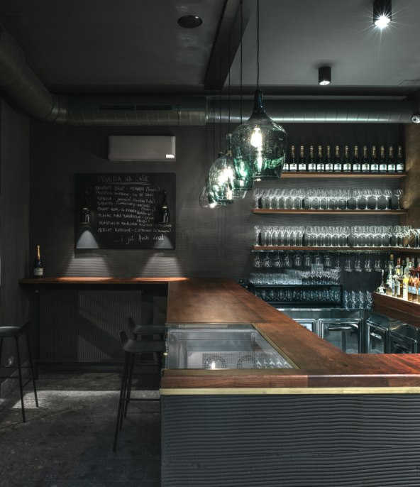 25-godina-rada-vinoteke-vivat-fina-vina-okrunjeno-otvaranjem-vivat-wine-bara-u-marticevoj-17