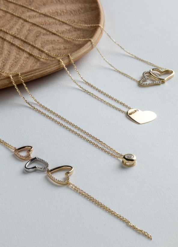 romansa-okupana-zlatnom-ljubavi