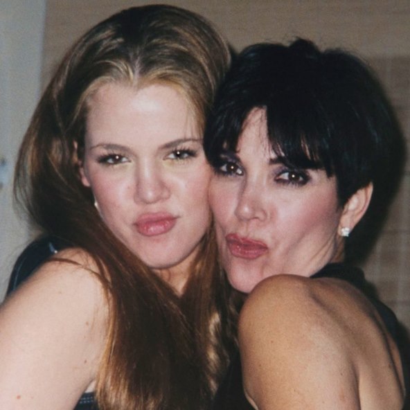 NEVJEROJATNA TRANSFORMACIJA KARDASHIANKE Kako je izgledala prije puno godina