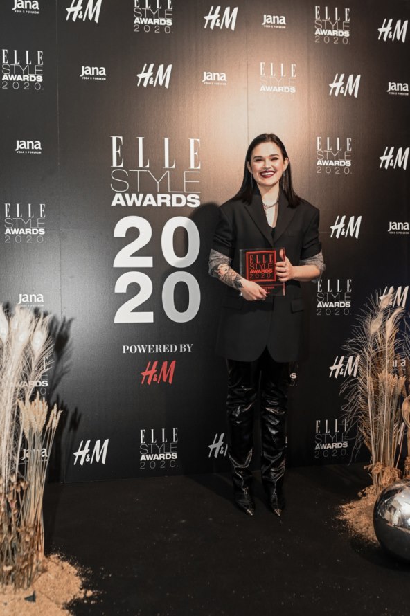 gabi-novak-nagrada-za-zivotno-djelo-jadranki-slokovic-za-ikonu-stila-dodijeljene-prestizne-nagrade-elle-style-awards-powered-by-hm-u-digitalnom-okruzenju