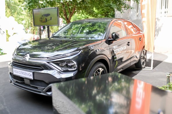 u-novu-sezonu-vjencanja-zakoracili-smo-uz-modu-hrvatskih-dizajnera-hvala-elle-boutique