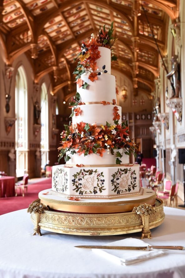 kraljevske-torte-ne-znamo-kakvog-su-bile-okusa-ali-smo-otkrili-kako-su-izgledale