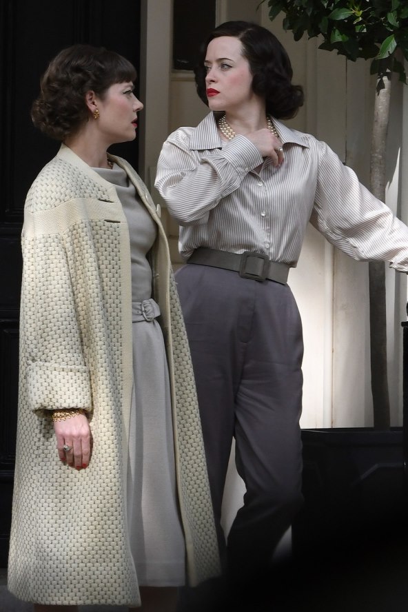 Claire Foy kao vojvotkinja Margaret na snimanju serije A Very British Scandal.jpg