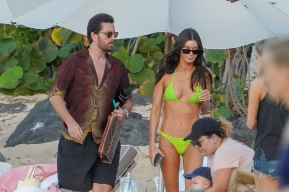 Scott Disick i Bella Banos na plaži