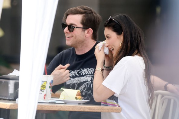 Olivia Munn i John Mulaney zajedno su dobili prvog sina