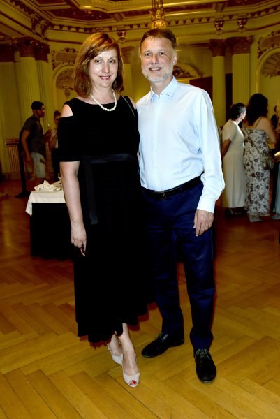 Gordan Jandroković je u braku sa suprugom Sonjom od 1994., a rijetko se pojavljuju zajedno u javnosti.