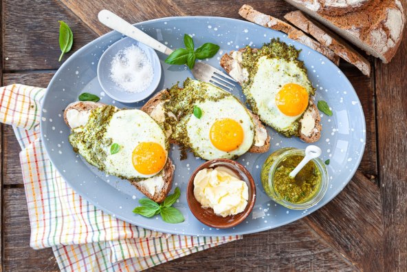 pesto jaja