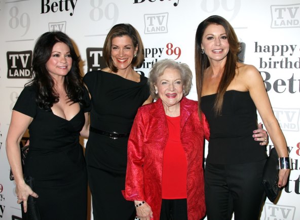 Betty White je glumila u seriji Ludnica u Clevelandu koja se emitirala od 2010. do 2015.