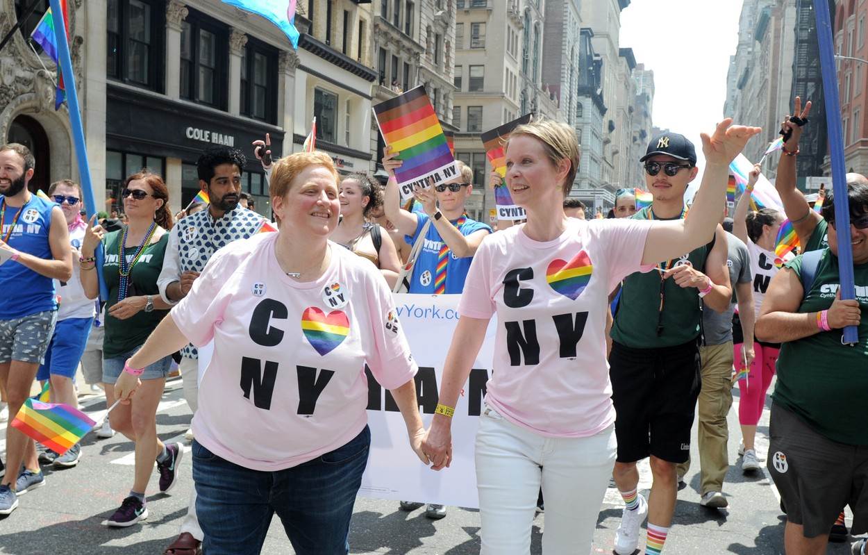 Cynthia Nixon i Christine Marinoni upoznale su se 2001. godine