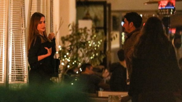 Sofia Vergara je snimljena s misterioznim muškarcem, a od 2015. je u braku s glumcem Joem Manganiellom.