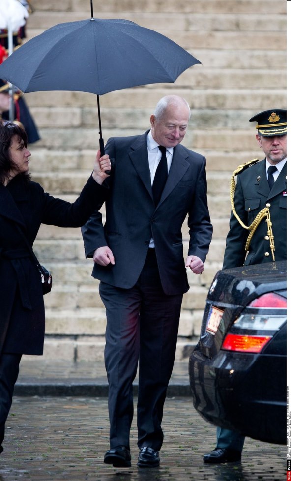 Princ Hans-Adam II. na tronu Lihtenštajna je od 1989., a bio je usred nekoliko skandala i izazvao dvije konstitucionalne krize.