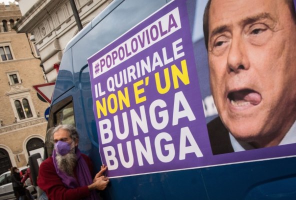 Silvio Berlusconi optužen je da se na svojim 'bunga bunga' zabavama zabavljao s maloljetnim djevojkama.