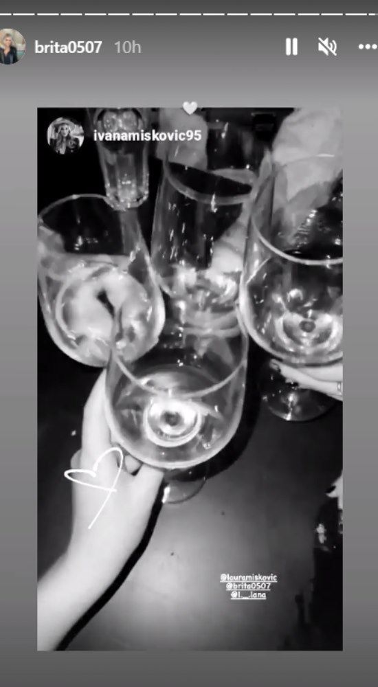 Kako se Kristina Zubac i prijateljice provode na skijanju na Jahorini