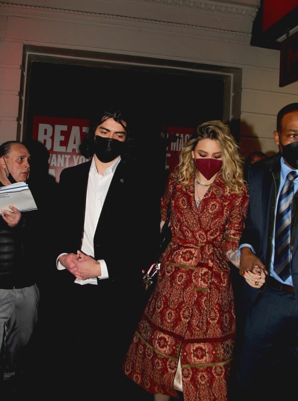 Paris i Blanket Jackson