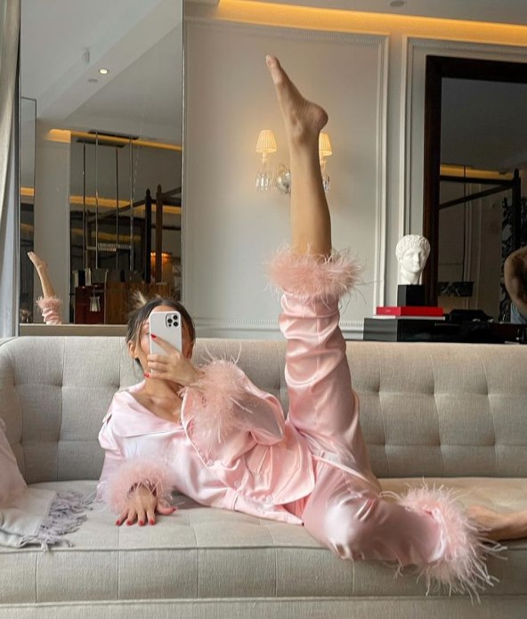 Odlično ste raspoloženi i imate dovoljno energije.