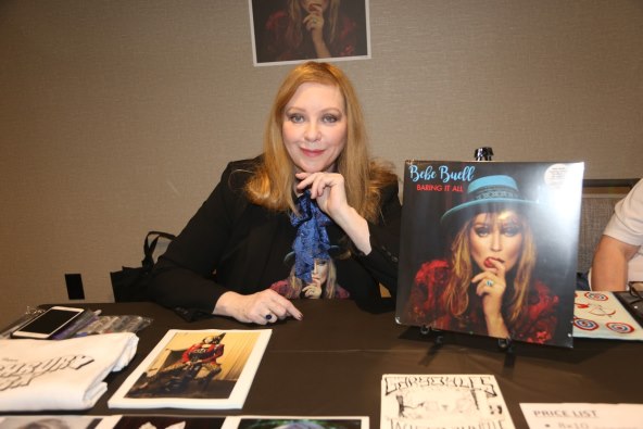 Bebe Buell bila je u vezi s Jimmyjem Pageom