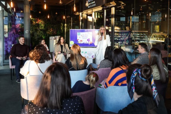 Promocija knjige Tvornica snova .jpg