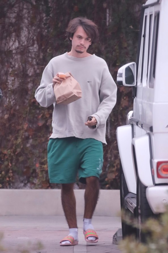 Dylan Jagger ima 24 godine i bavi se glazbom i modelingom