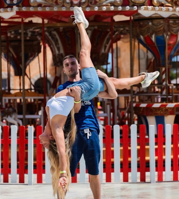 Alan Walme i Valentina Walme su brat i sestra