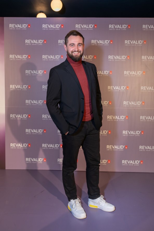 Revalid lansiranje - Matija Cvek(1).jpg