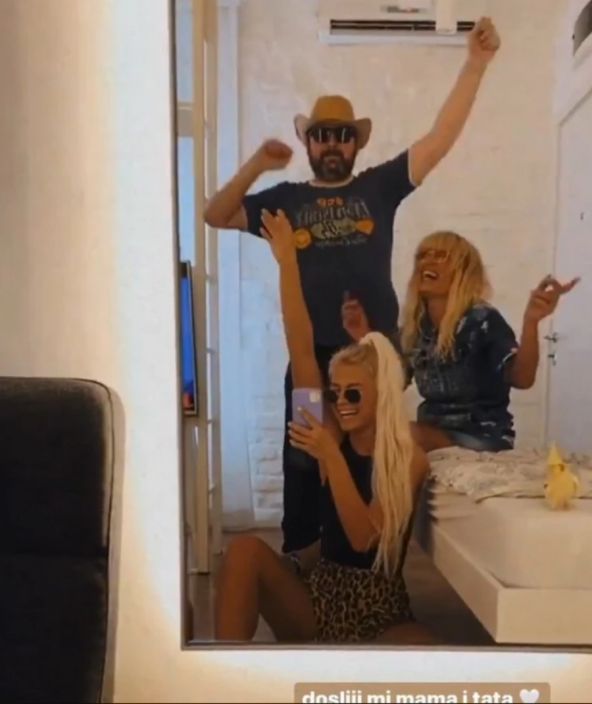 Saška Veselinov ima vrlo blizak odnos s roditeljima