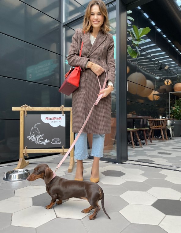 Branka Krstulović privukla je pozornost sa svojim ljubimcem na premijeri filma