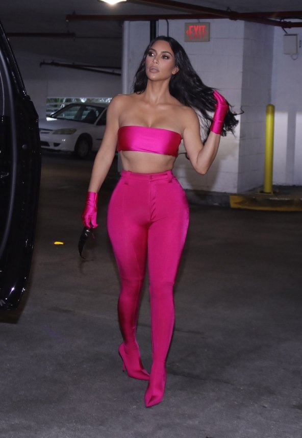 Kim Kardashian pokrenula je potpuno novi modni trend