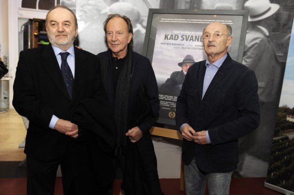 Zdrav i dobro raspoložen Mustafa Nadarević na kino premijeri filma 'Kad svane dan'  