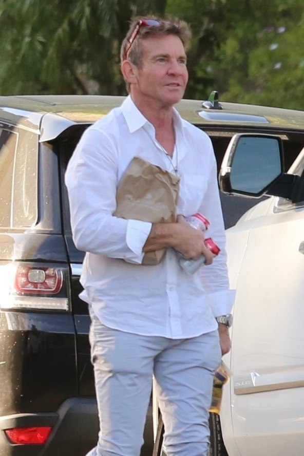 Dennis Quaid ima 68 godina.