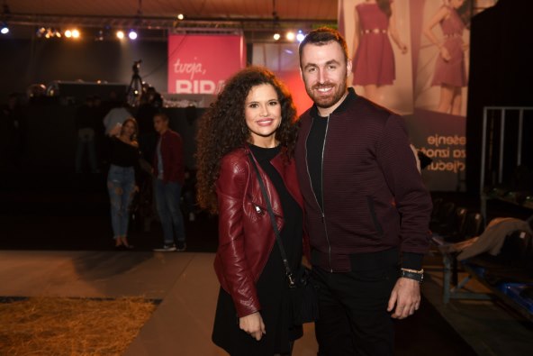 Koji peh! Snježana Mehun i Iva Jerković za izlazak odjenule iste seksi kompletiće