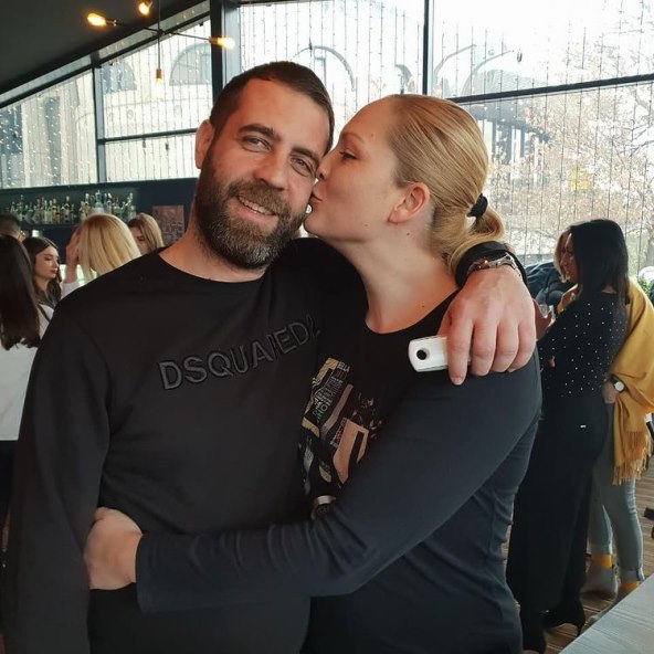 Andrijana Budimir bila je djevojka Toše Proeskog.