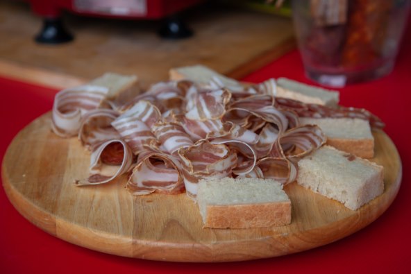 VINARIJA ŠEMBER_SUHOMESNATO.jpg