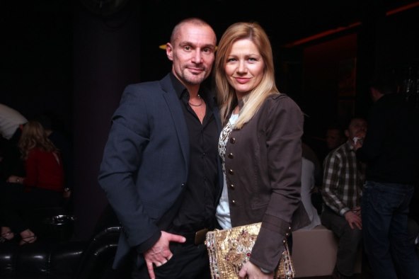 Modno usklađeni supružnici Veljača na koncertu Stublića i Belana 