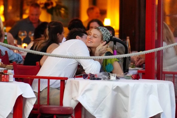 Nicola Peltz i Brooklyn Beckham vjenčali su se 9. travnja