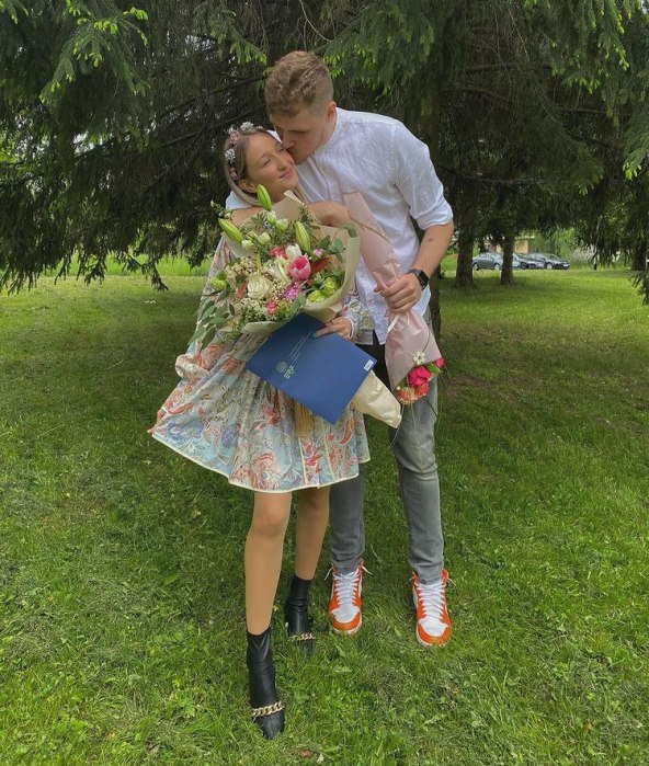 Duje Rađa u vezi se Laurom.jpg