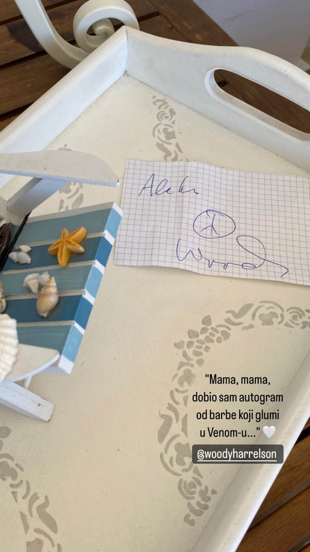 Severinin sin Aleksandar dobio je autogram od Woddyja Harrlesona