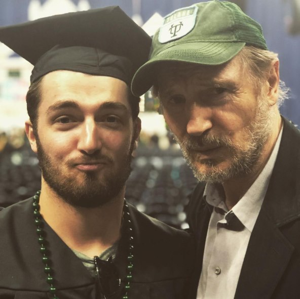 LIam neeson i sin.jpg