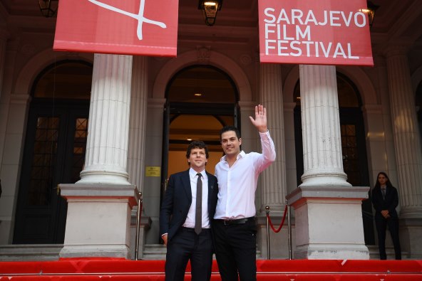 Jesse Eisenberg u Sarajevu na crvenom tepihu