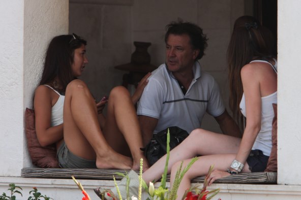 Opuštanje braće Mamić na Hvaru prije odlaska u Moldaviju