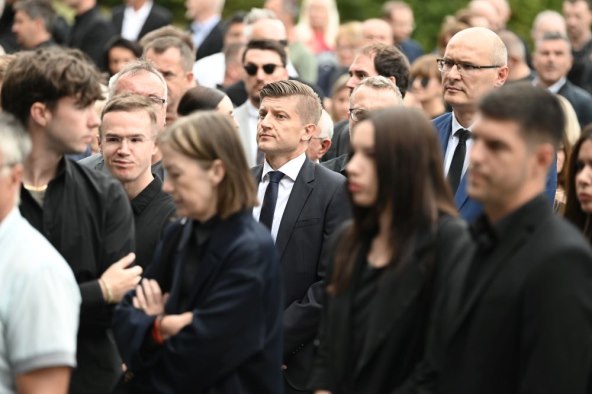 Zdravko Marić na sprovodu Mislava Bage