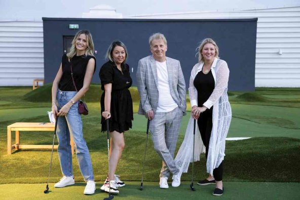 Z_Centar_Ivana Babic, Tamara Les.jpg