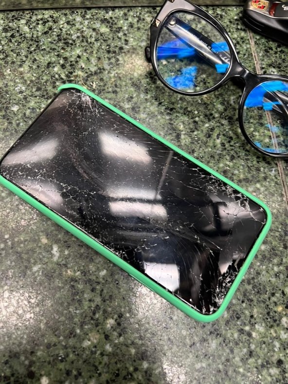 Severinin mobitel nakon sukoba sa sestrom