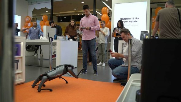 Xiaomi CyberDog prezentacija 02.jpg