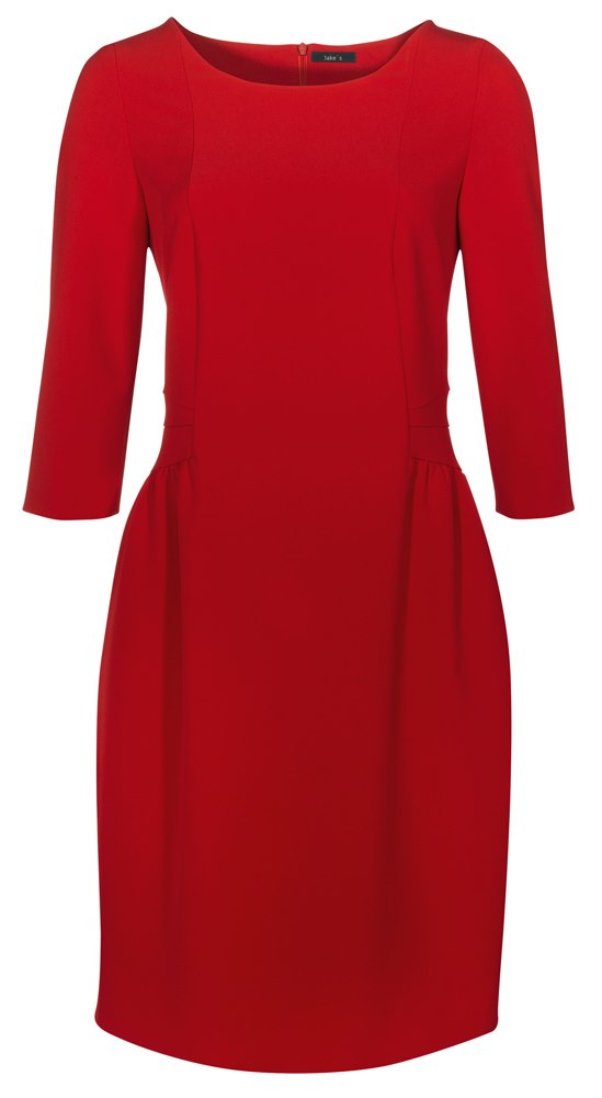 Iva Balaban odabrala elegantne komade inspirirane Bondom