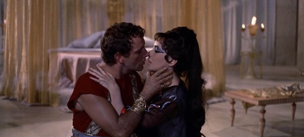 Elizabeth Taylor udala se za Richarda Burtona dva puta