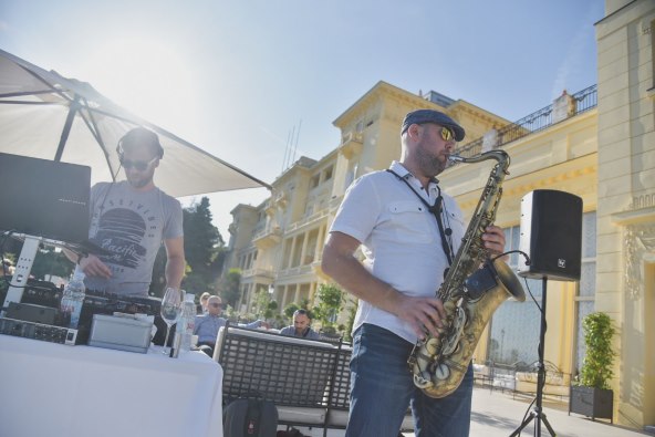 HEDONIST Gourmet & Wine Weekend